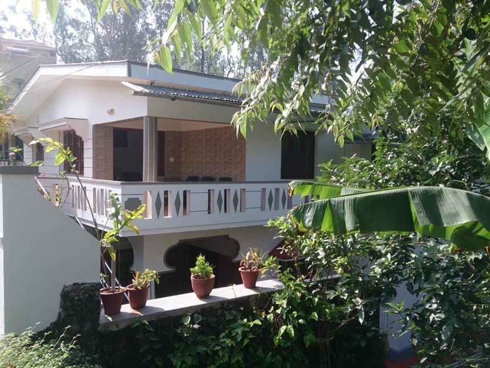Dhruva Homestay Madikeri Luaran gambar